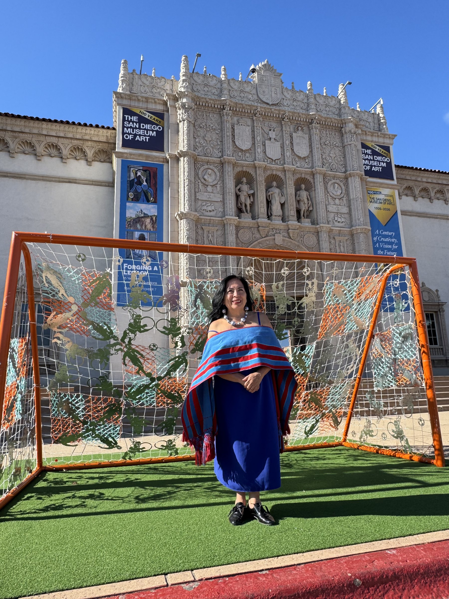Betsabeé Romero, Tejiendo Redes: the woven net installation on the lawn in front of the museum