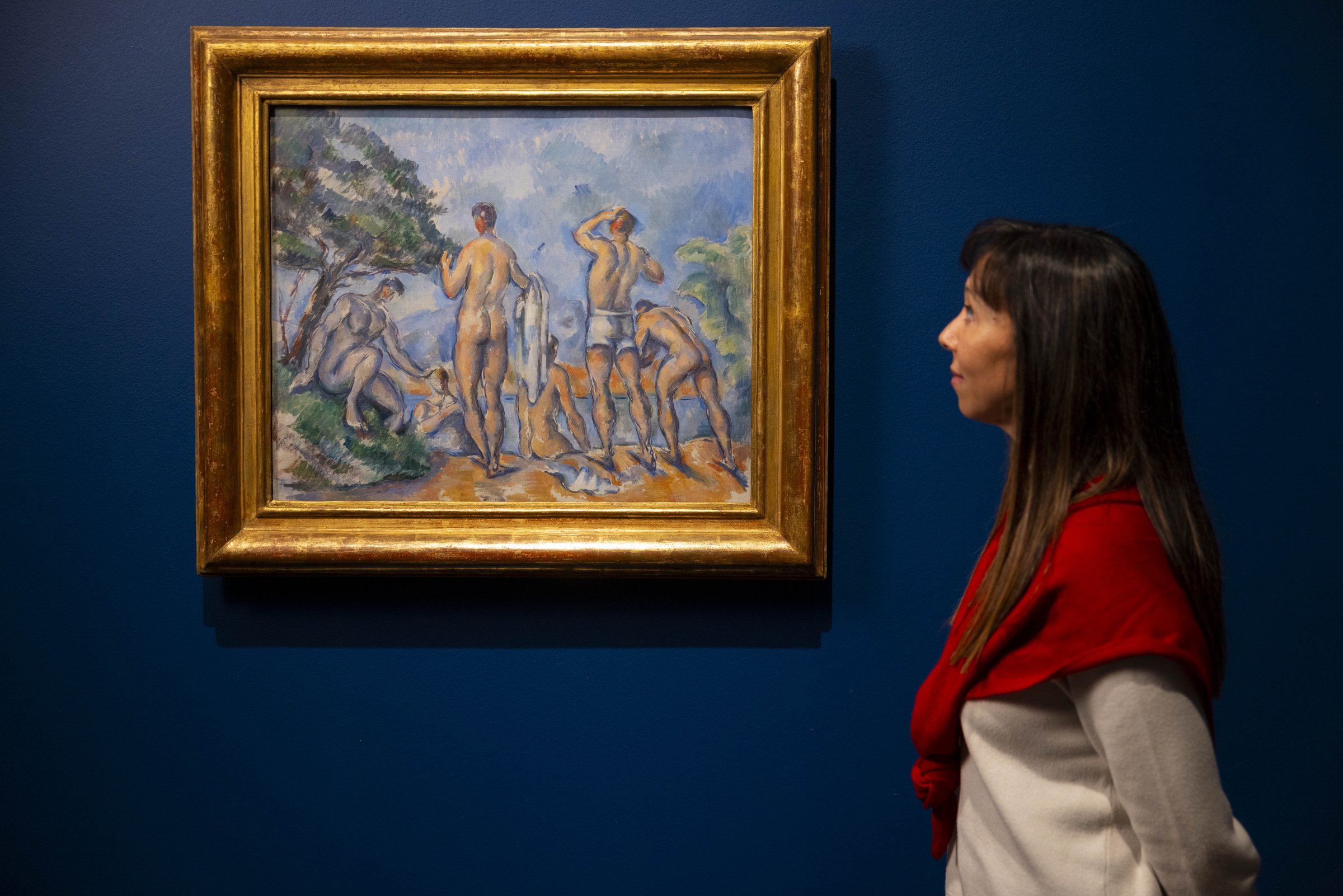 Painting the French Riviera at the Royal Academy of Arts, London: a visitor looks at Paul Cézanne’s Bathers in the gallery