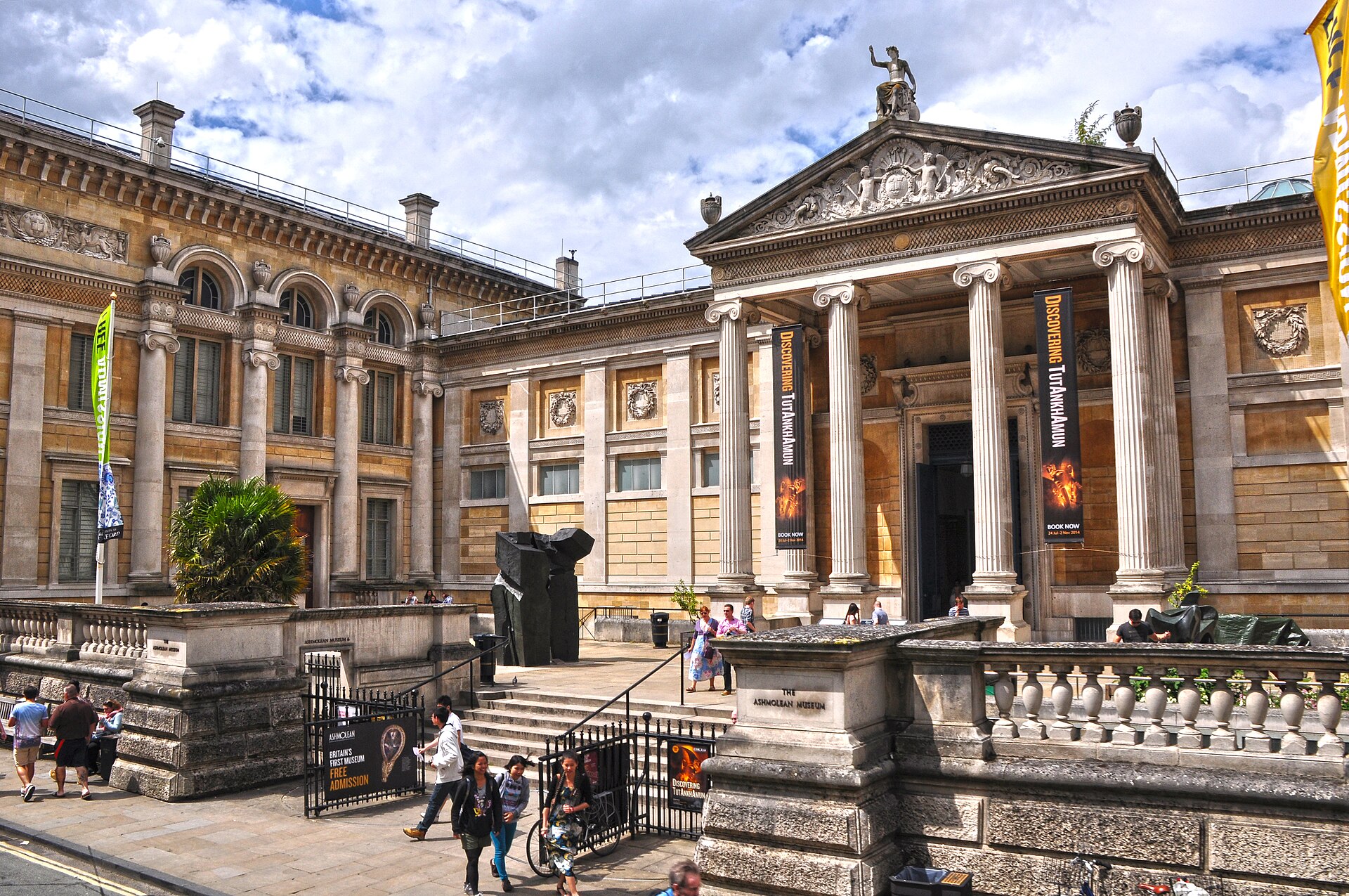Ashmolean Museum building